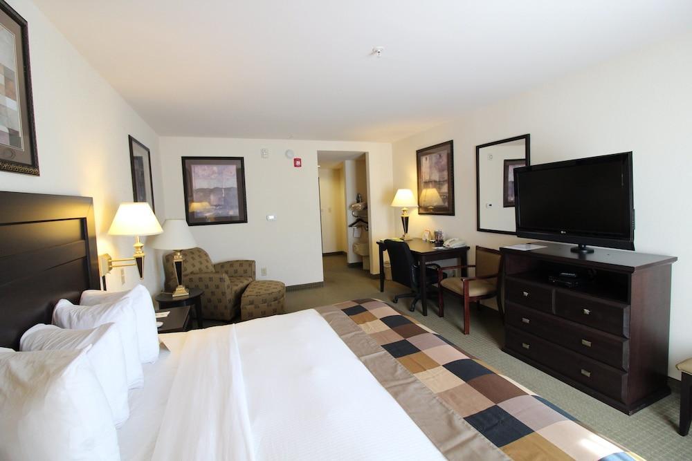 Wingate By Wyndham Lagrange Hotel Eksteriør billede