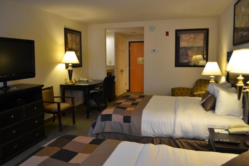 Wingate By Wyndham Lagrange Hotel Eksteriør billede